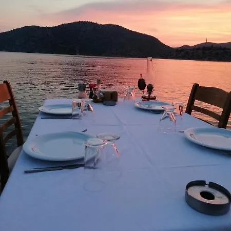 بيت ضيافة Bozburun & Restaurant موجلا